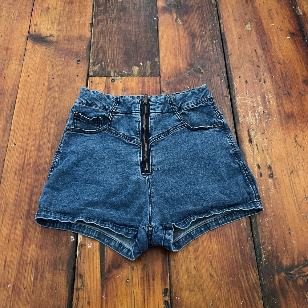 BDG high waisted shorts 24 xs